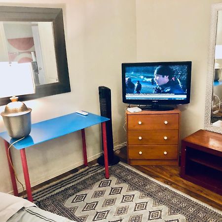 Cozy Apartment In Oakville , Ontario , Canada Εξωτερικό φωτογραφία