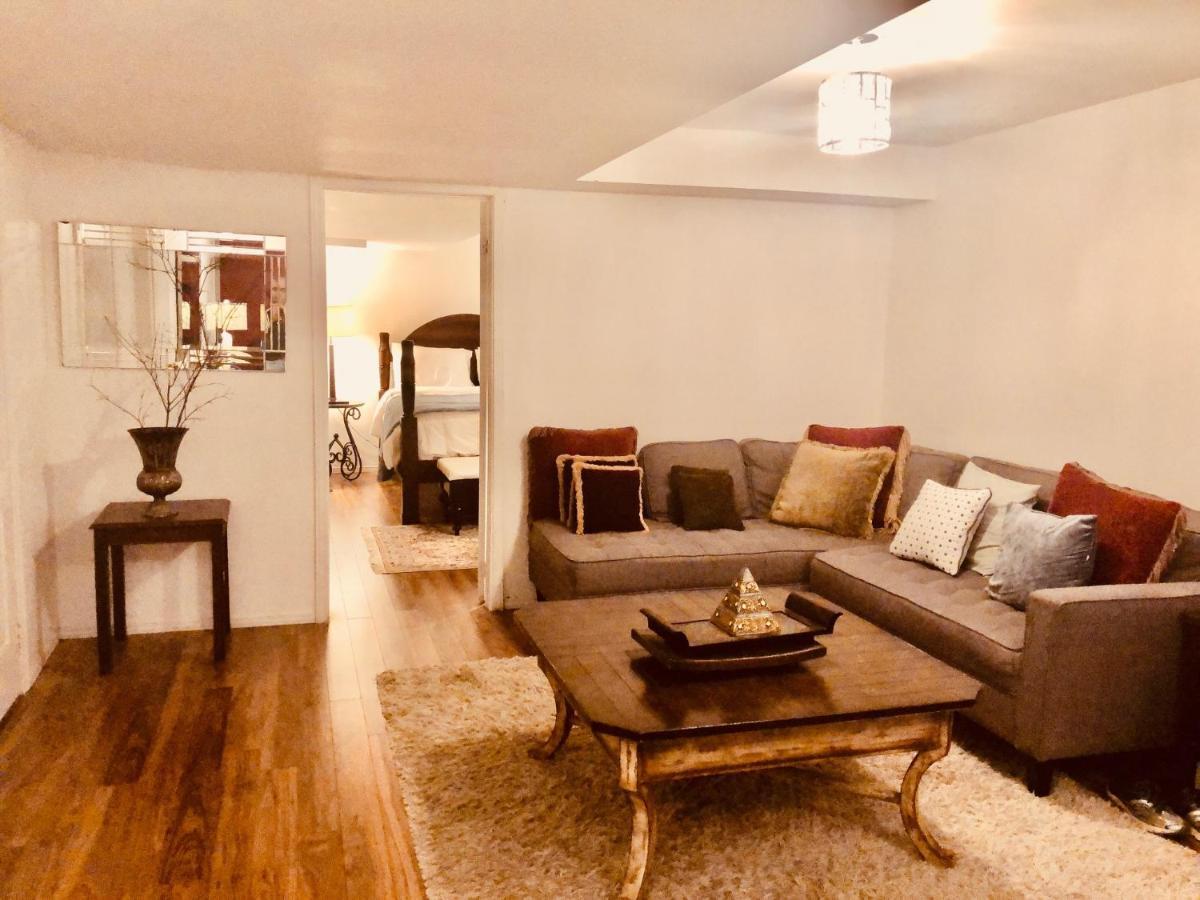 Cozy Apartment In Oakville , Ontario , Canada Εξωτερικό φωτογραφία